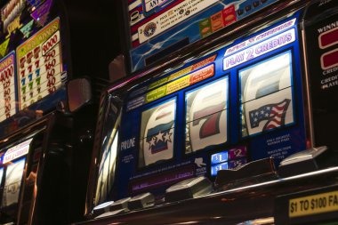 sobatjp betting interface with chip denominations and hand result display